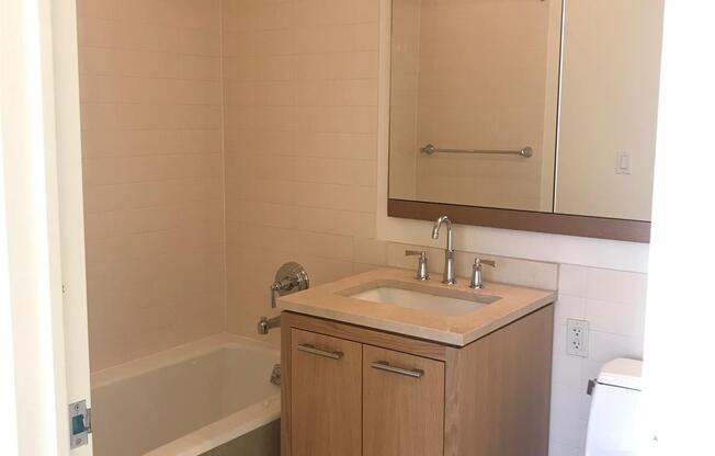 Studio, 1 bath, 470 sqft, $4,365, Unit 1203