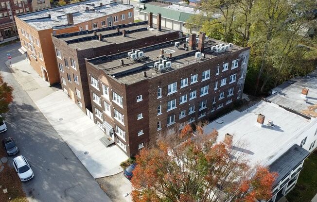 Studio, 1 bath, 500 sqft, $875, Unit Unit 403