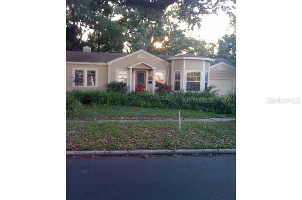 712 FLORAL DR