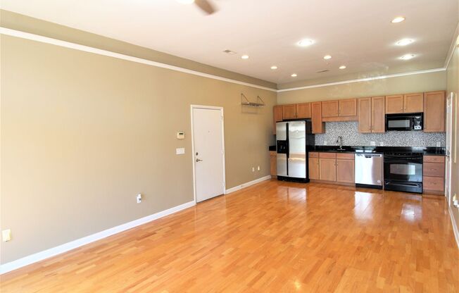 1 bed, 1 bath, $1,650