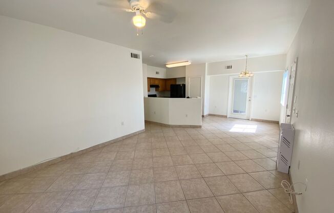 3 beds, 2 baths, $1,550, Unit UNIT 1127