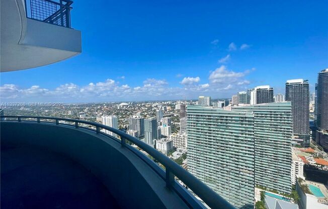 3 beds, 3 baths, $5,795