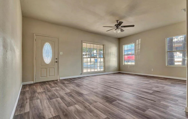 Cute 3 Bedroom 2 Bathroom Home!  Available Now