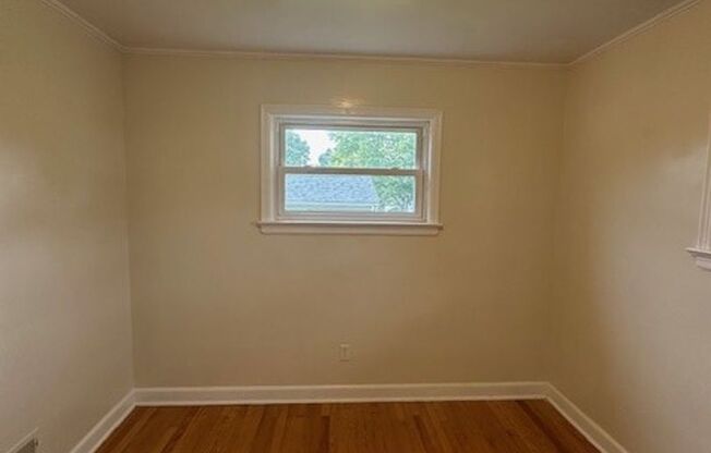 3 beds, 1 bath, $1,795