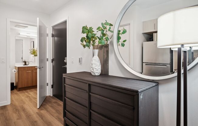 Studio, 1 bath, 444 sqft, $1,675, Unit 13