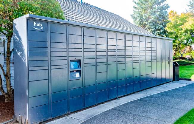 Sir Charles Court self service package lockers, Beaverton, OR, 97006