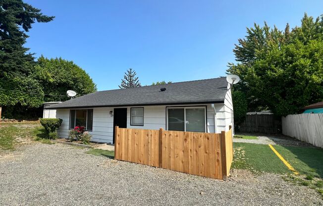 Newly Remodeled and Spacious 3 bedroom 1 bath Rambler
