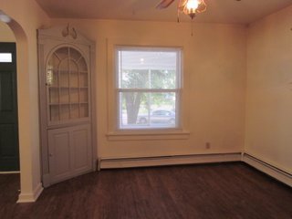 3 beds, 1 bath, $1,000