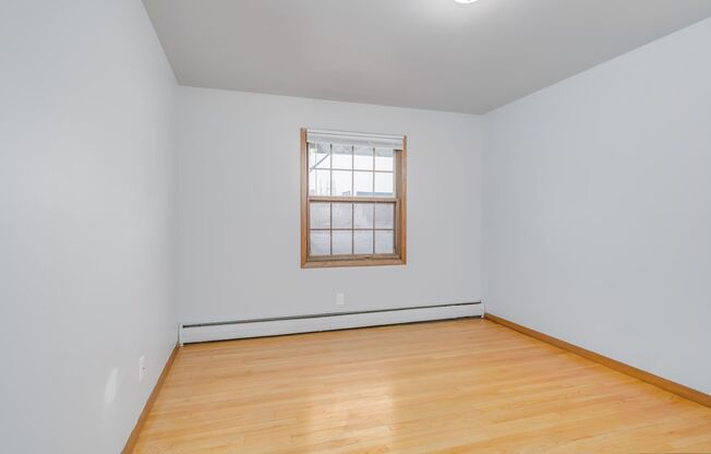 1 bed, 1 bath, 600 sqft, $999, Unit 209