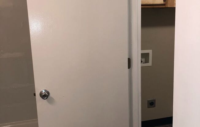 2 beds, 1 bath, 945 sqft, $1,500, Unit 101