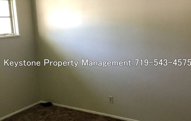 3 beds, 1 bath, $1,600