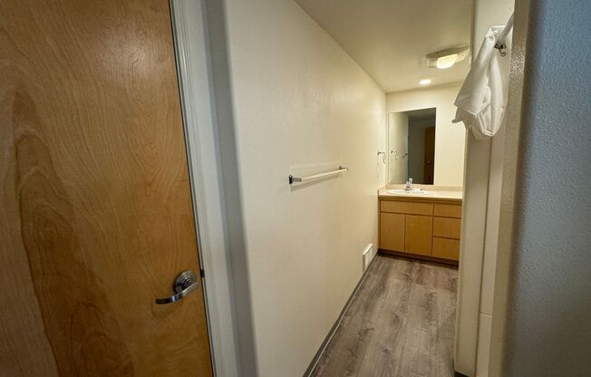 1 bed, 1 bath, $1,400, Unit 1026/A/5