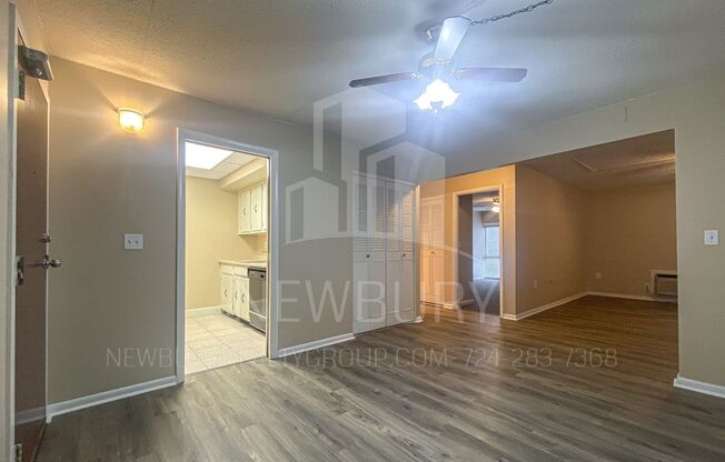 1 bed, 1 bath, 765 sqft, $859, Unit TH 204