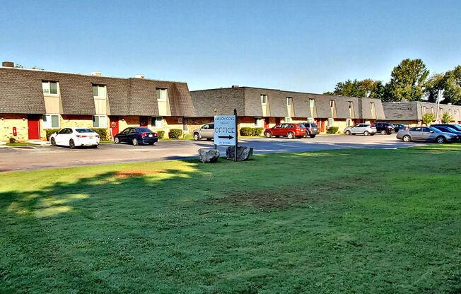 2 beds, 1.5 baths, 1,044 sqft, $900, Unit 9C