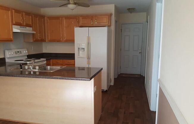 3 beds, 2 baths, $1,695