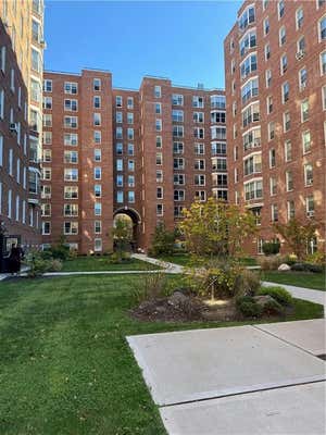 1 bed, 1 bath, 550 sqft, $1,990, Unit 305