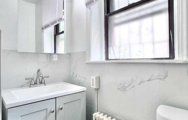 1 bed, 1 bath, $1,450, Unit #B102