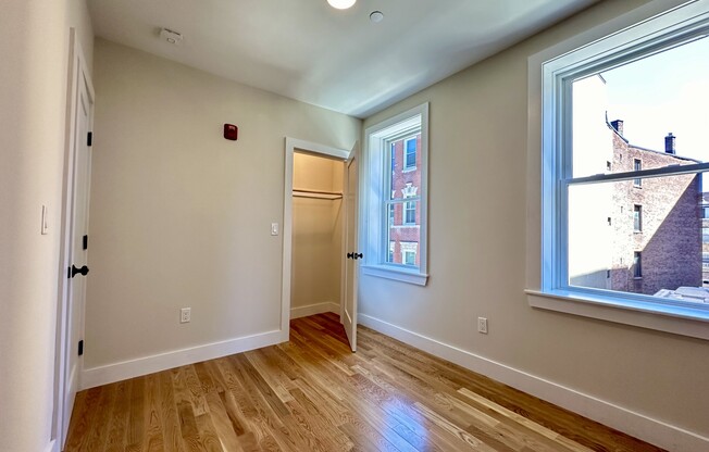 2 beds, 1 bath, $4,200, Unit 4F