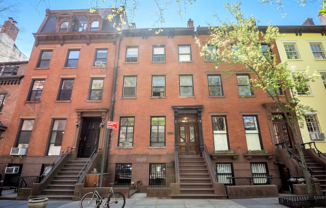 48 LIVINGSTON ST