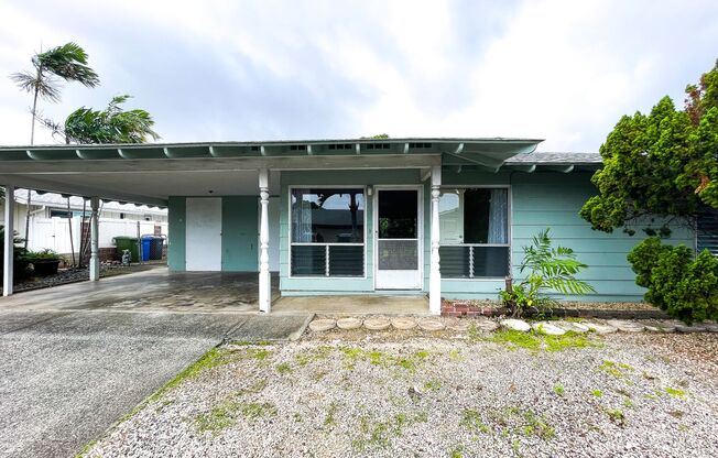 Pet Friendly 4/2 Kailua Home with Huge Yard with window A/C