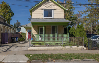 3208 CARROLL AVE