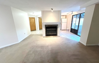 295 W WYOMING AVE