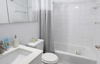 230 W 55 ST