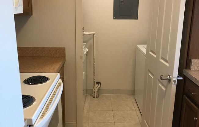 2 beds, 2 baths, 840 sqft, $1,824, Unit 4-0509