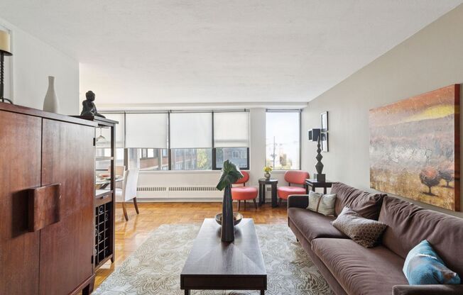 1 bed, 1 bath, 650 sqft, $1,175, Unit 816