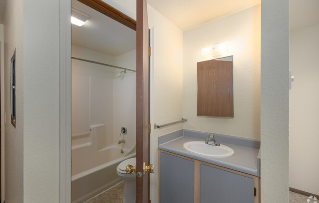 Cedar Apartments is now Leasing!