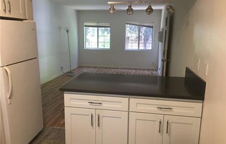 4933 CAHUENGA BLVD