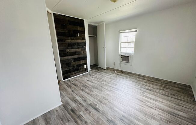 2 Bed 1.5 Bath, Minutes from Tarpon Springs