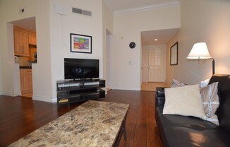 1 bed, 1 bath, $1,595, Unit # 420