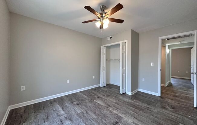 2 beds, 1 bath, 850 sqft, $1,298, Unit Sharp Lane-23