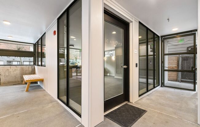 Studio, 1 bath, 240 sqft, $1,350, Unit 504