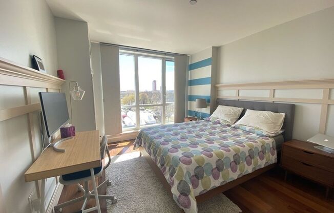 Spacious 2 bed 2 bath!