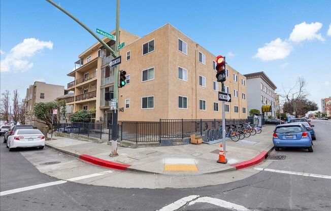 145 17th St #303 - Studio | 1 Bath