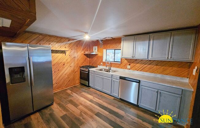 Gorgeous 3 Bedrooms Home in the Heart of Destin!