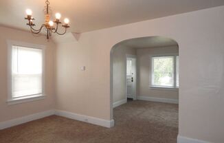 731 W Knox