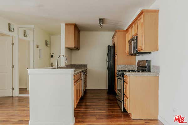 1 bed, 1 bath, 800 sqft, $2,100, Unit 517