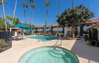 Oakridge Apartments Main Pool Area