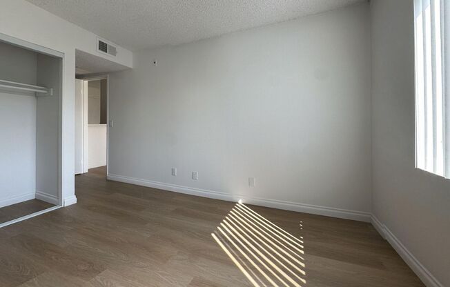1 bed, 1 bath, 700 sqft, $1,695, Unit 25