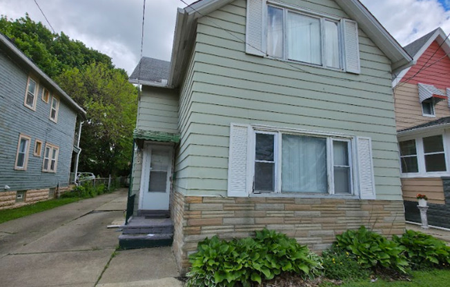 3547 - 3549 Trent Ave