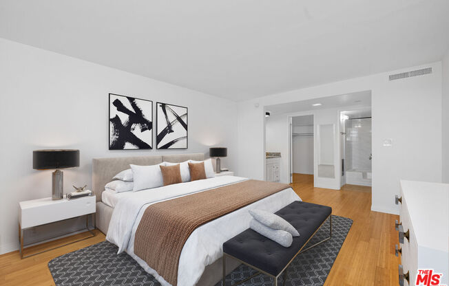 2 beds, 2 baths, 1,088 sqft, $4,400, Unit 904