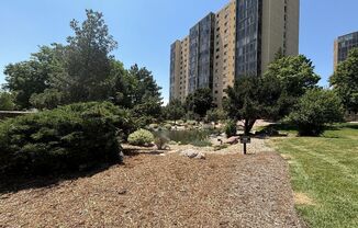 Beautiful 2 bedroom 2 bath condo!  Updated!