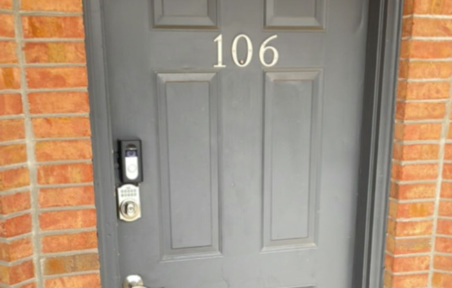 Fantastic location right behind Sunspot! Only $3150/month for entire unit includes TWO assigned parking spaces!