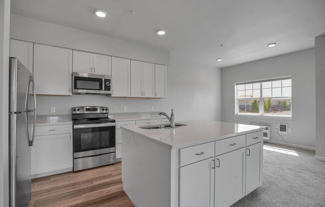 2 beds, 2 baths, 1,055 sqft, $1,315, Unit 211-G337