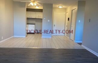 2 beds, 1 bath, $1,195, Unit 3