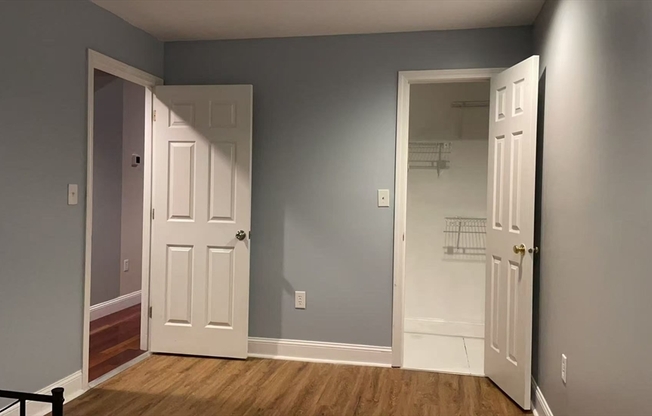 2 beds, 1 bath, 993 sqft, $2,500, Unit 420
