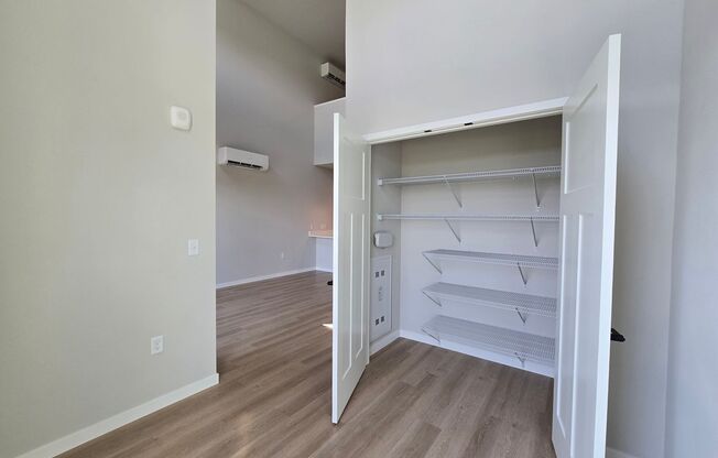1 bed, 1 bath, 756 sqft, $1,820, Unit 8421-421